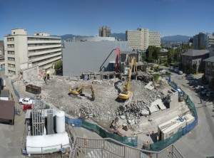 The new building will have 100 private patient rooms.